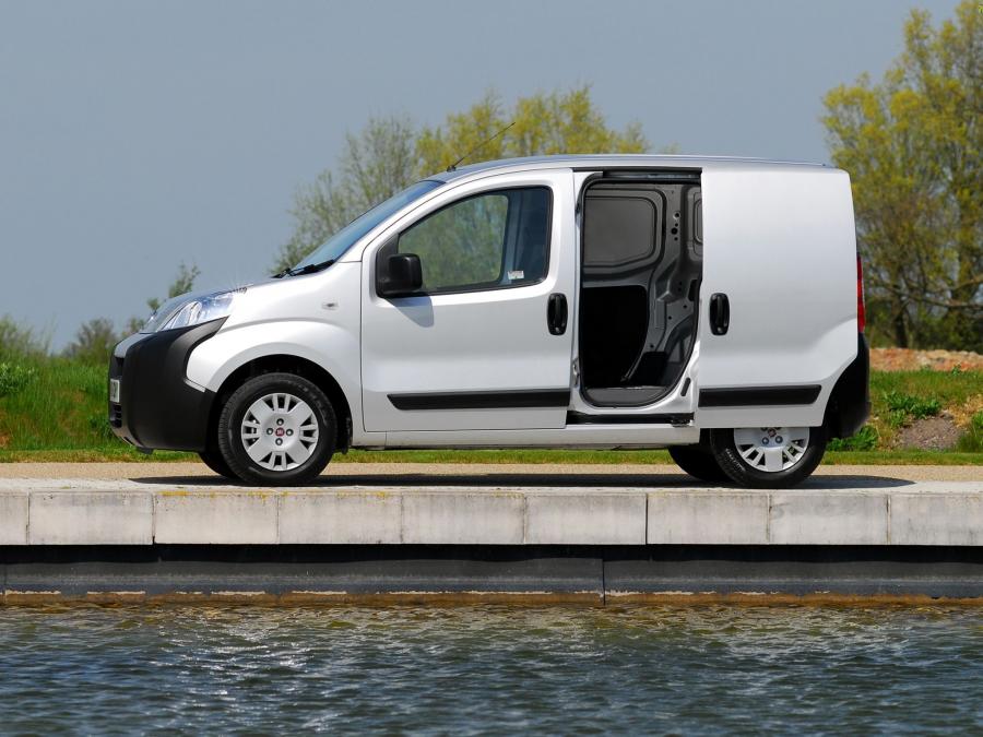  Fiat Fiorino 2008 года  (UK) (фото 11 из 16)